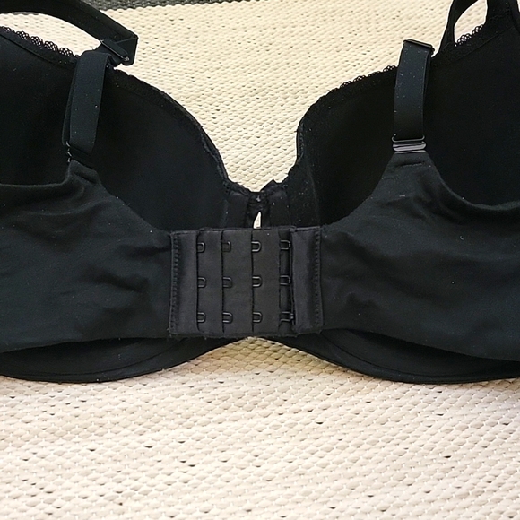 Victoria Secret Body By Victoria  Lined Demi | 38DDD - Picture 7 of 8